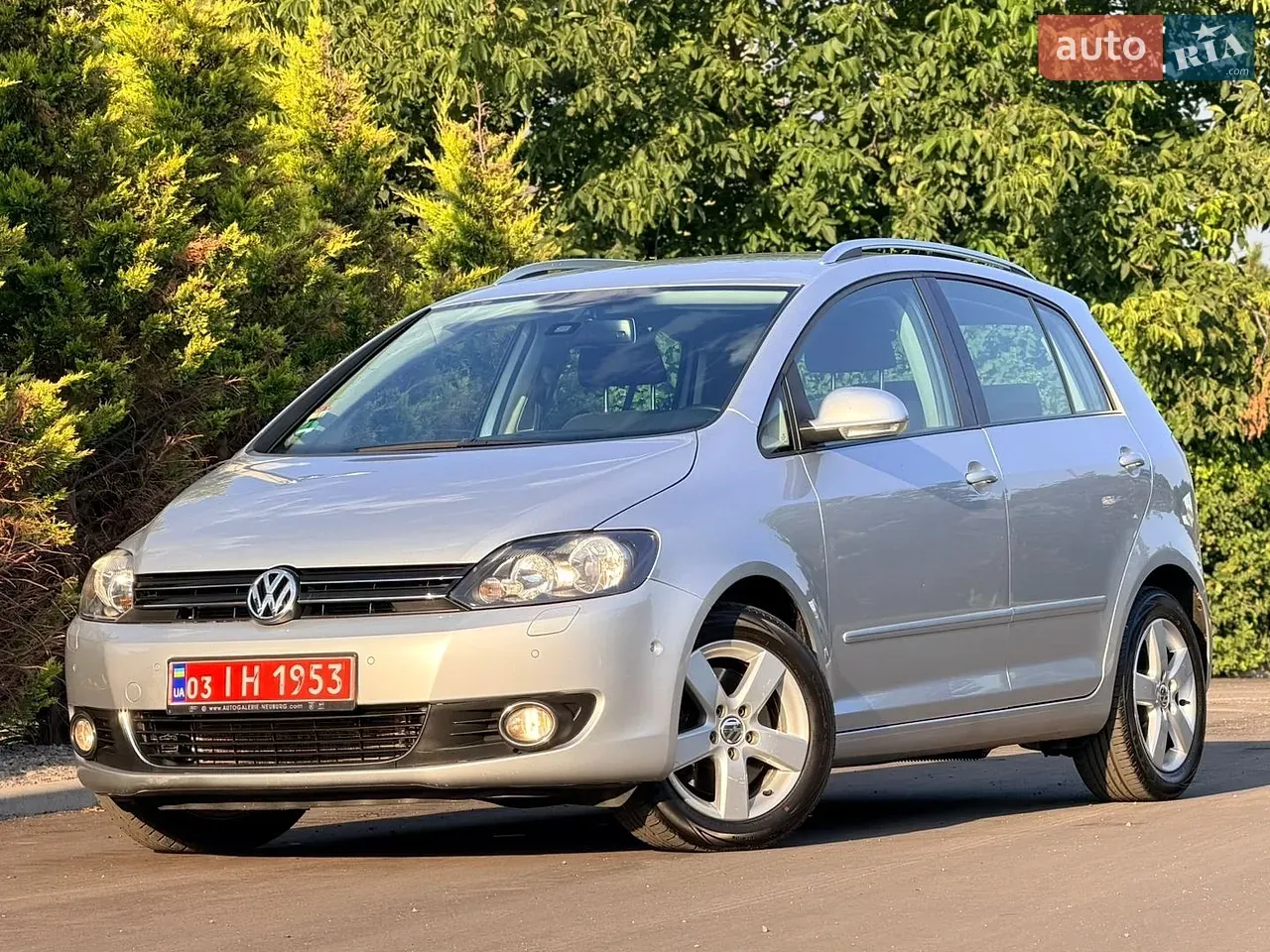 Volkswagen Golf 2010 photo 2