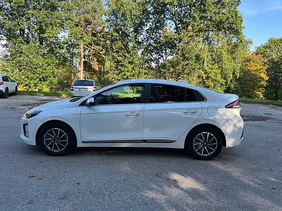 Hyundai Ioniq 2022 photo 3