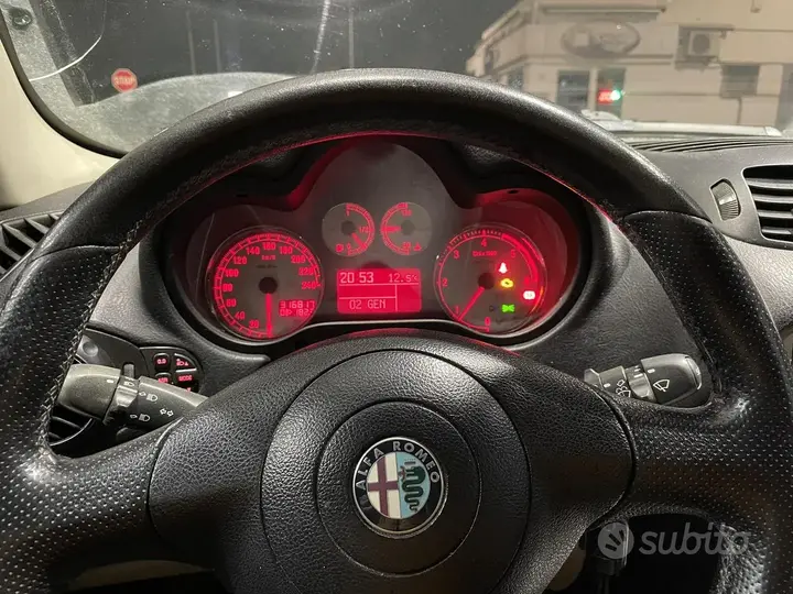 Alfa Romeo 147 2007 photo 2