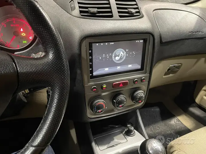 Alfa Romeo 147