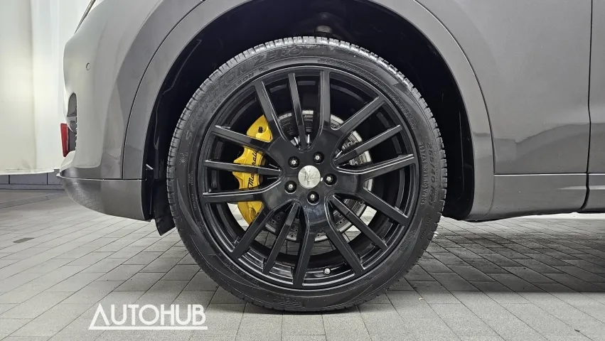 Maserati Levante 2016 photo 5