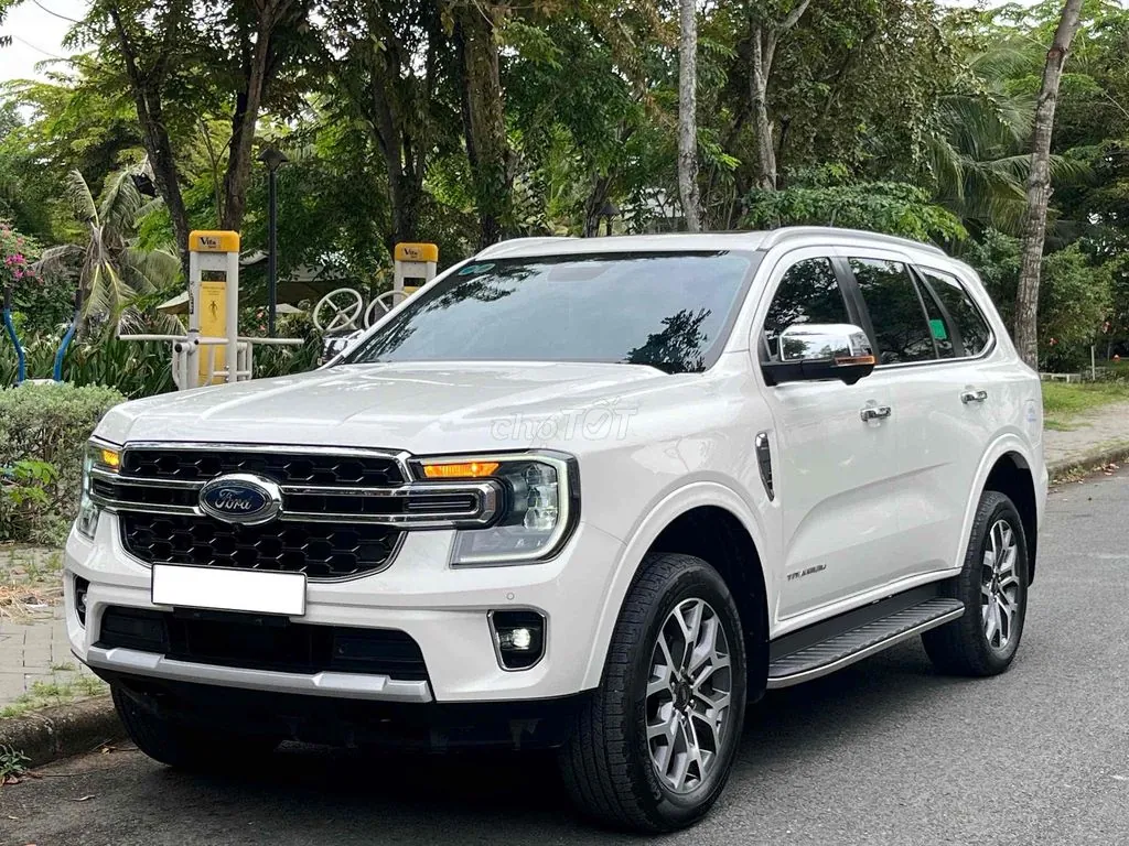 Ford Everest 2024 photo 2