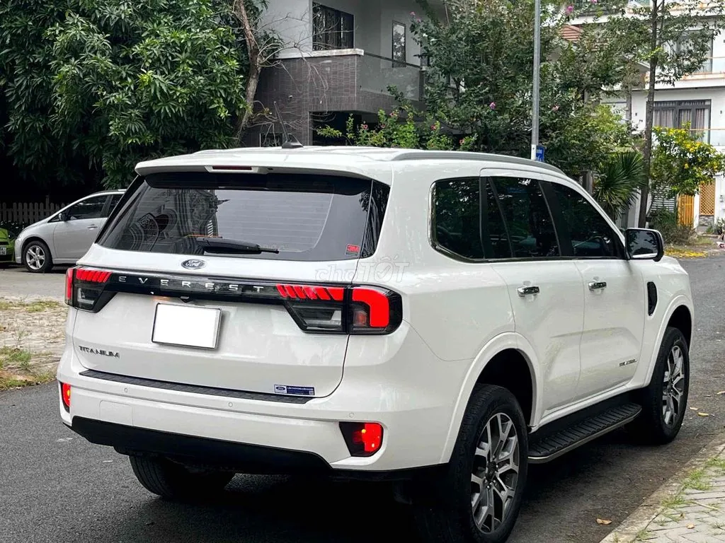 Ford Everest 2024 photo 3
