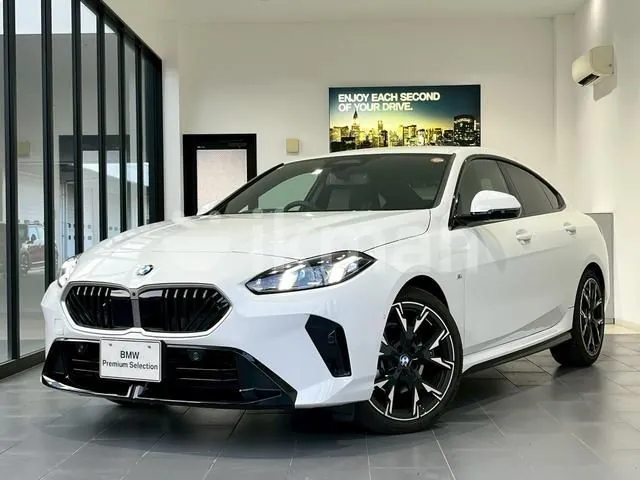 BMW 220I