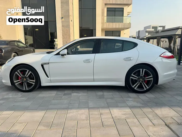 Porsche Panamera 2011 photo 4