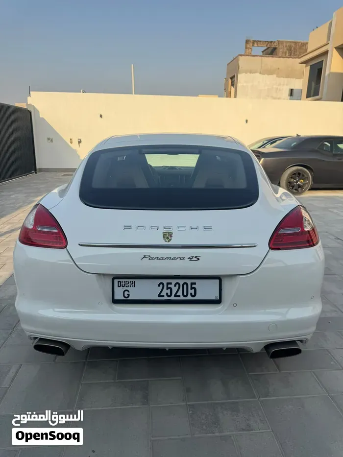 Porsche Panamera 2011 photo 3