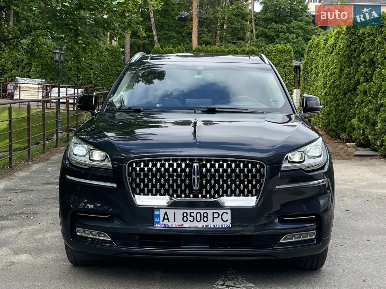 Lincoln Aviator