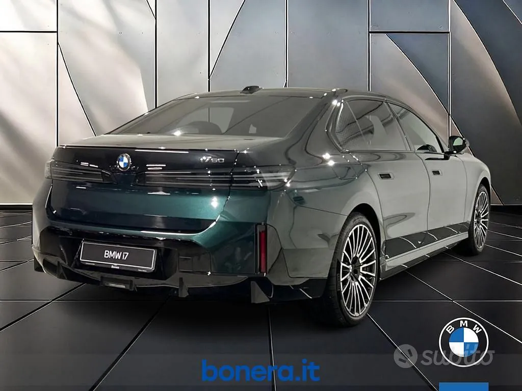 BMW I7 2024 photo 5