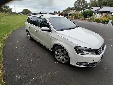 Volkswagen Passat 2014 photo 2