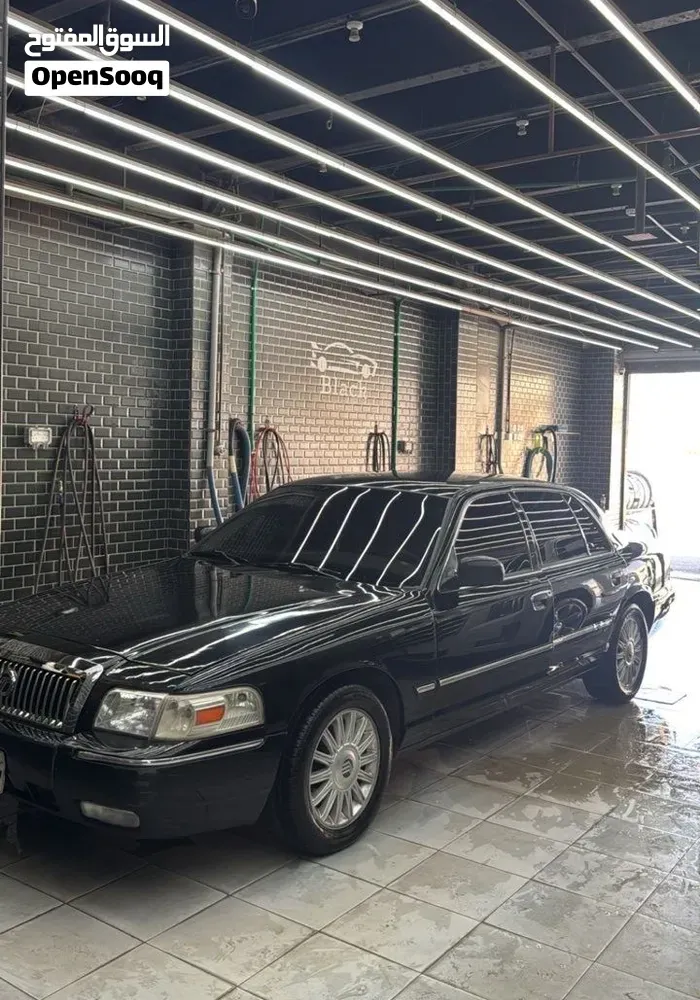 Ford Crown Victoria 2009 photo 4