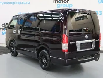 Toyota Hiace 2021 photo 3