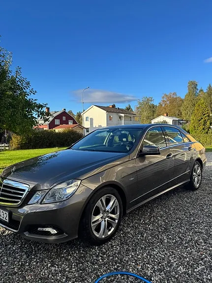 Mercedes-Benz E250 2010 photo 5