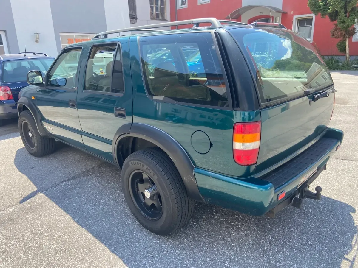 Chevrolet Blazer 1997 photo 3