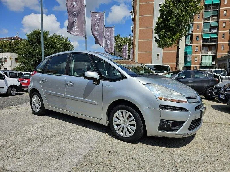 Citroen C4 Picasso 2010 photo 2
