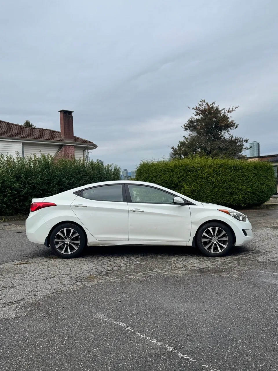 Hyundai Elantra 2014 photo 2