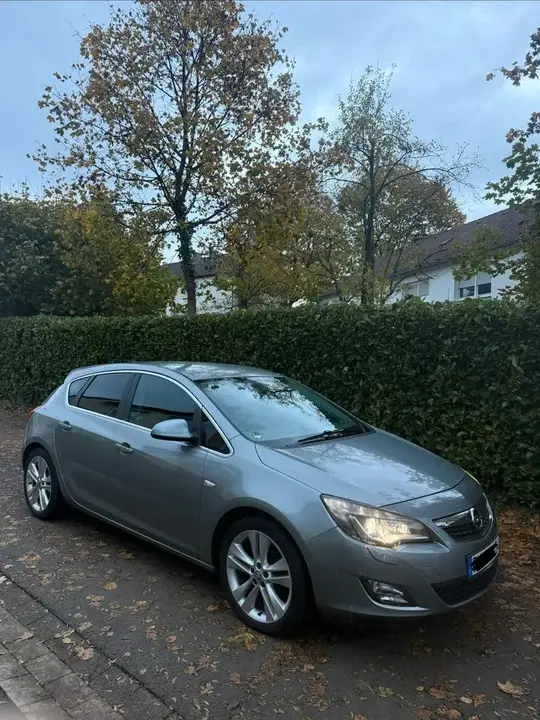 Opel Astra J