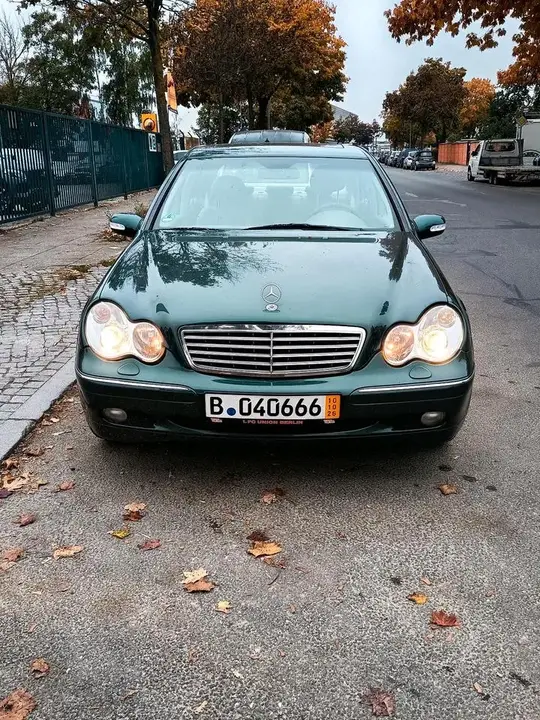 Mercedes-Benz C 320