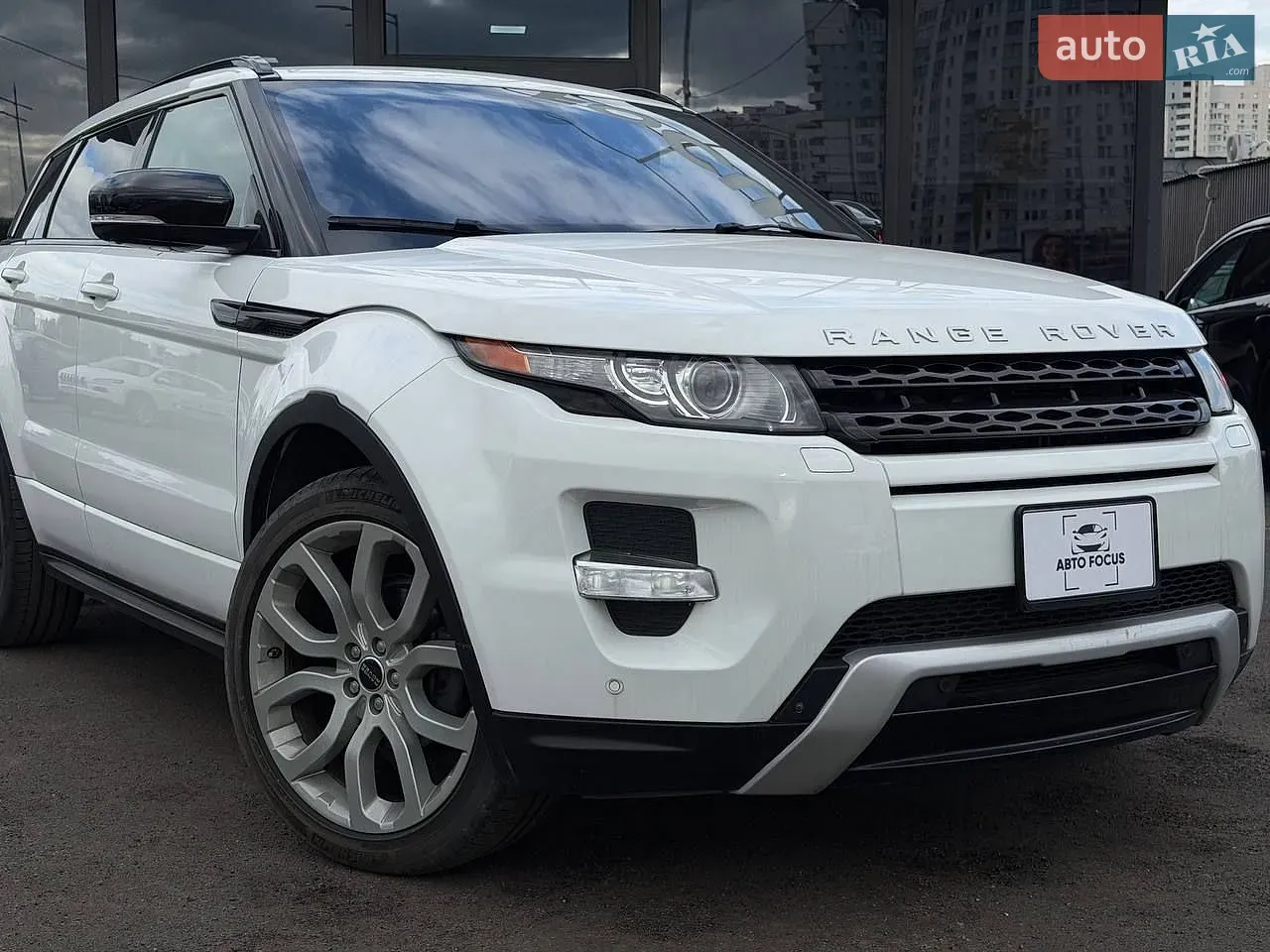 Land Rover Range Rover Evoque 2012 photo 2