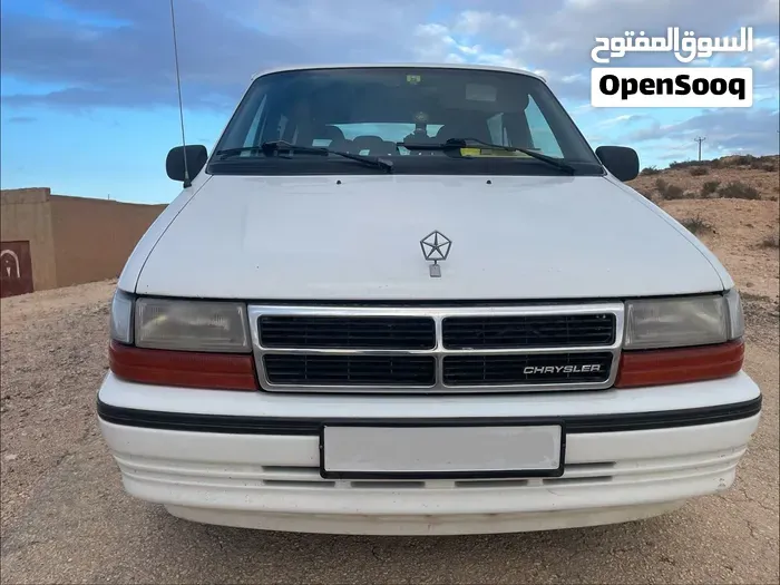 Chrysler Voyager 1995 photo 3