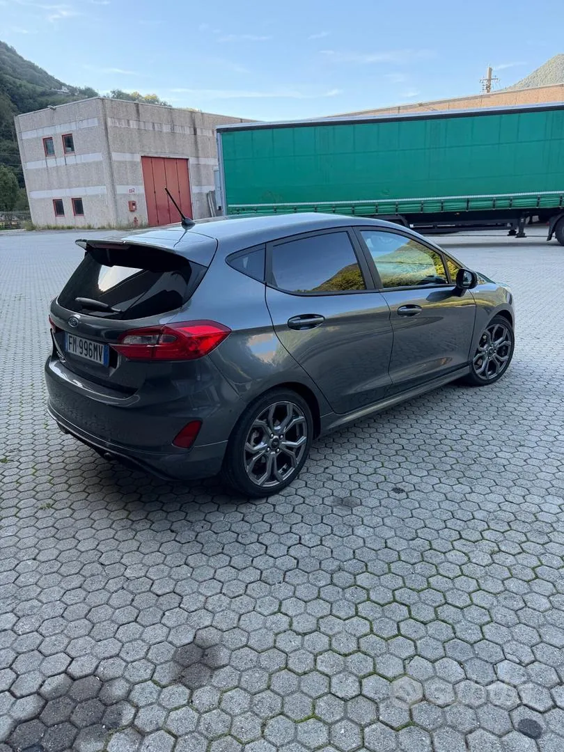 Ford Fiesta 2018 photo 3