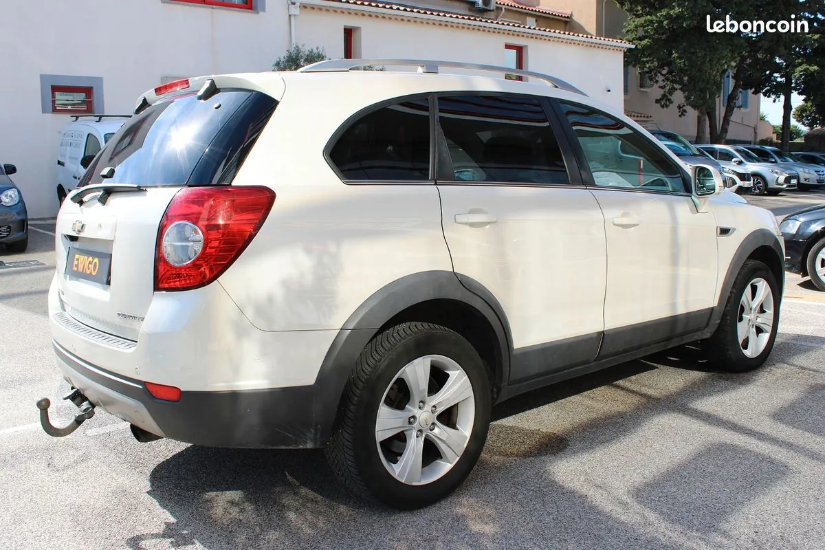 Chevrolet Captiva 2012 photo 2