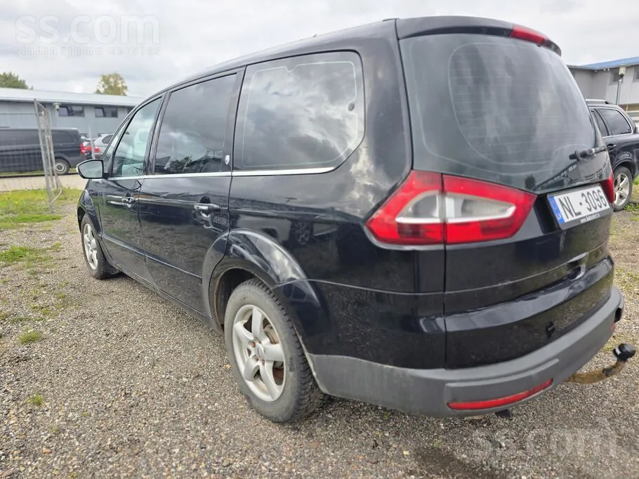 Ford Galaxy 2008 photo 4