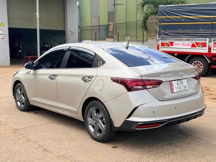 Hyundai Accent 2023 photo 4