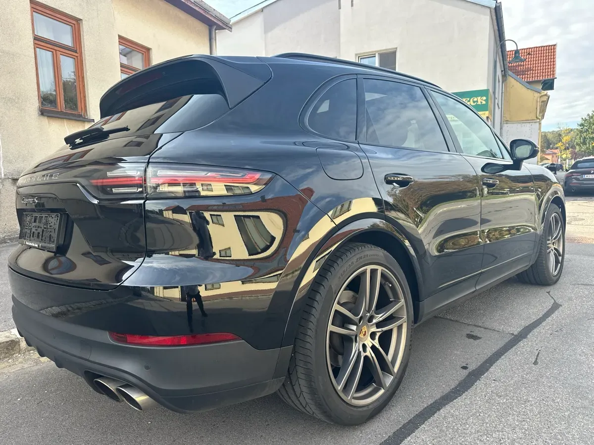 Porsche Cayenne 2018 photo 2