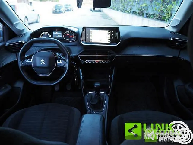 Peugeot 208 2020 photo 4