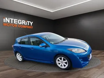 Mazda Axela 2012 photo 2