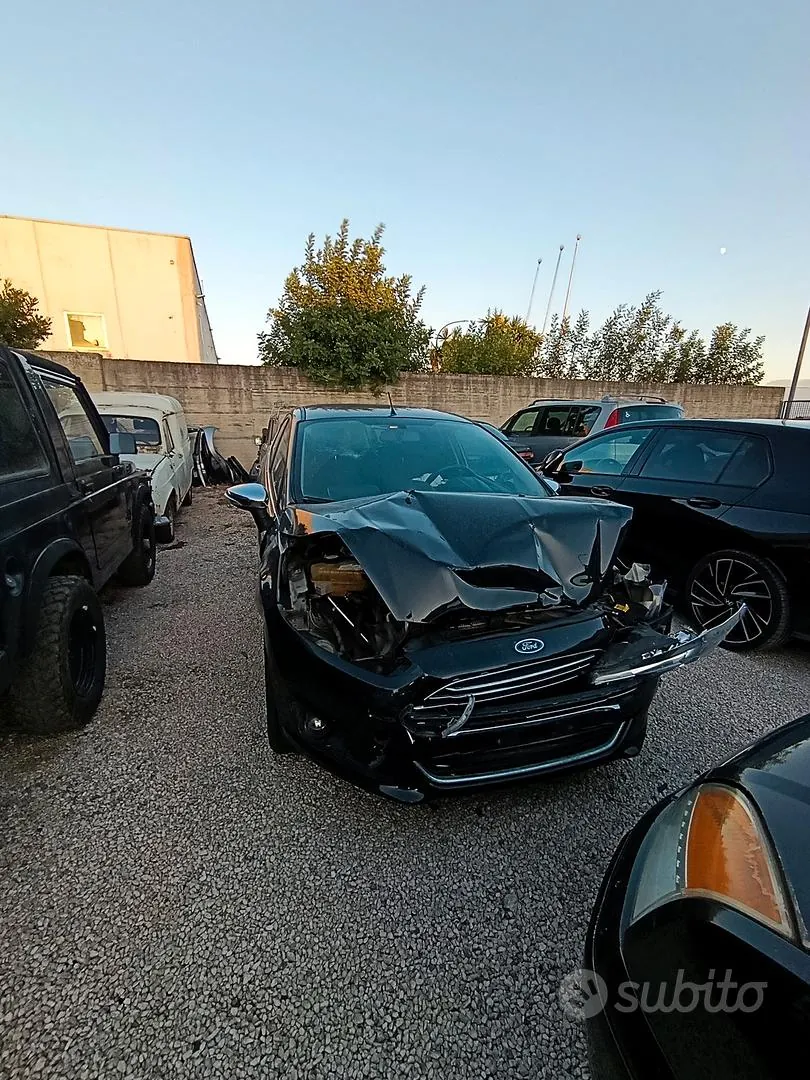 Ford Fiesta 2017 photo 2