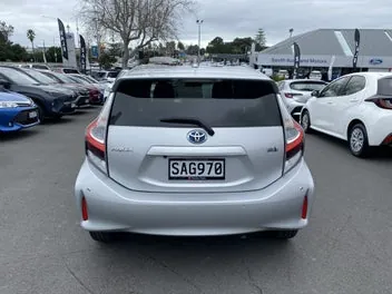 Toyota Aqua 2021 photo 4