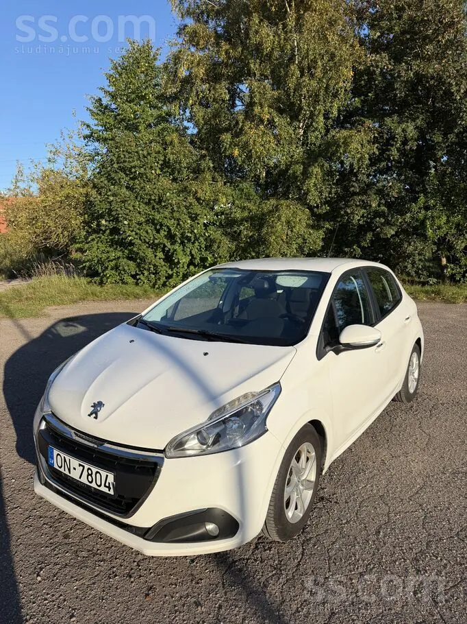 Peugeot 208