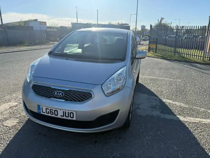Kia Venga 2010 photo 4