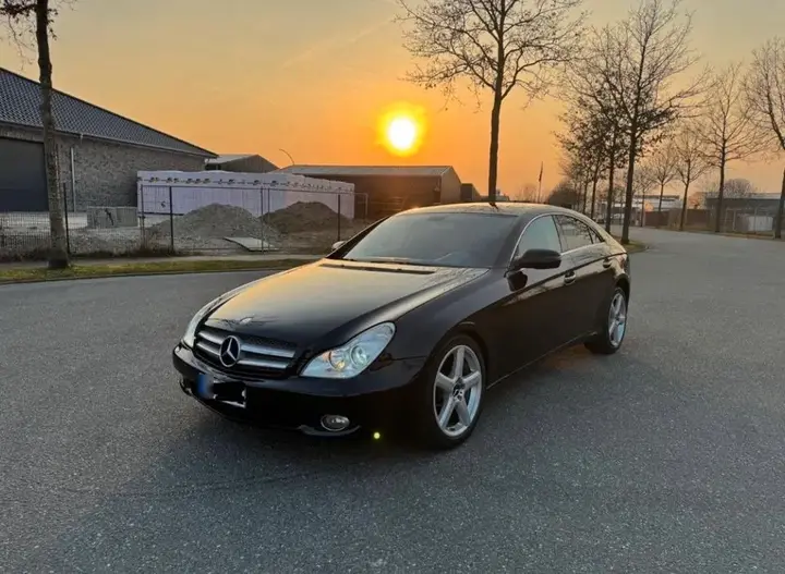 Mercedes-Benz Cls 320