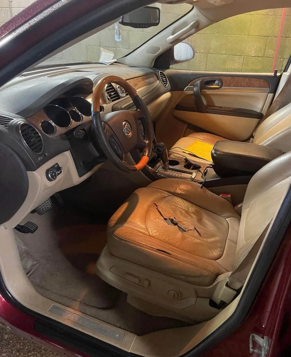 Buick Enclave 2011 photo 5