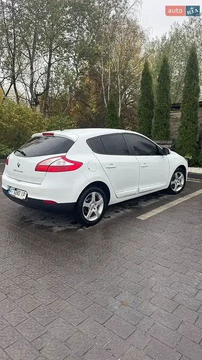 Renault Megane 2014 photo 2