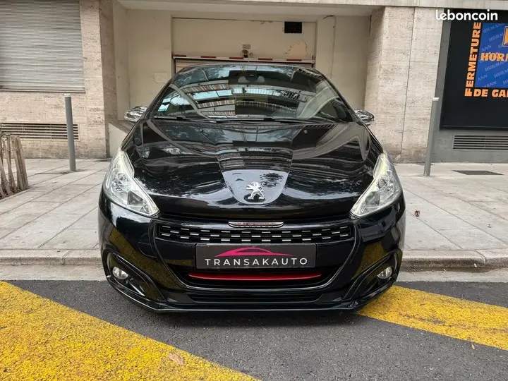 Peugeot 208 2017 photo 2
