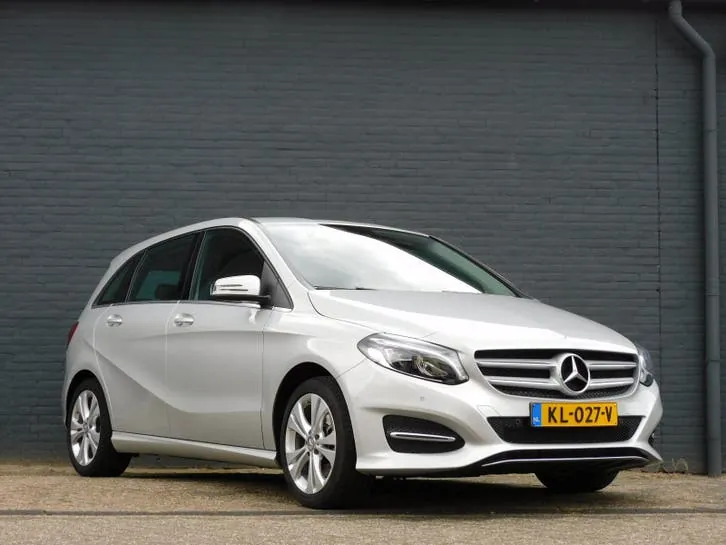 Mercedes-Benz B-Class 2016 photo 2