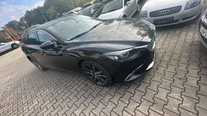 Mazda 6