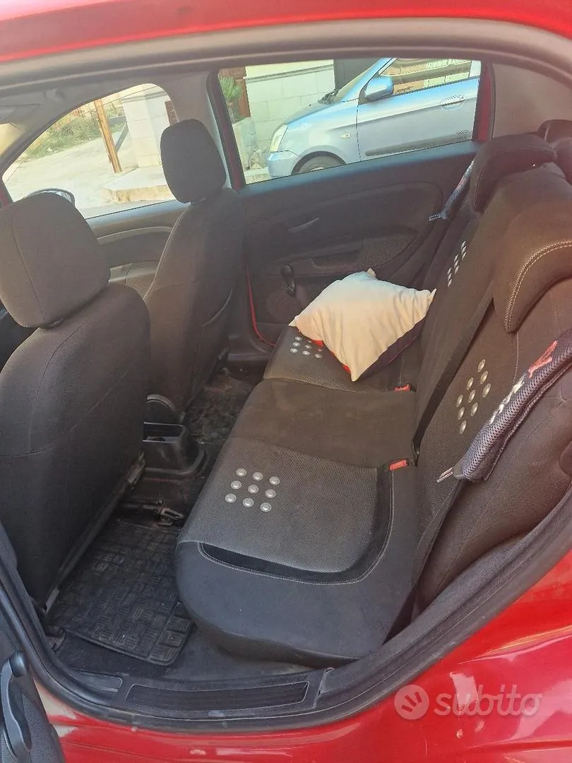 Fiat Grande Punto 2007 photo 5