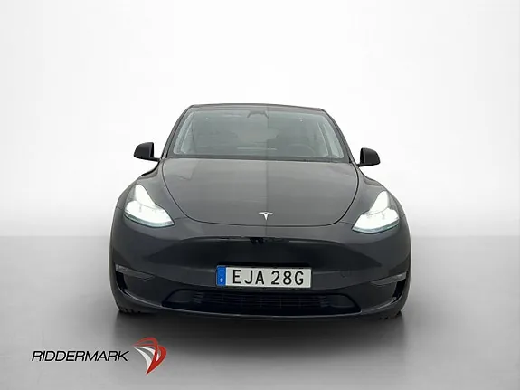 Tesla Model Y 2023 photo 2