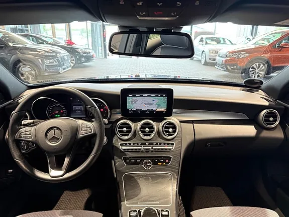 Mercedes-Benz C350E 2017 photo 5