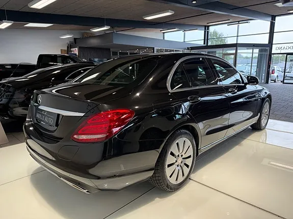 Mercedes-Benz C350E 2017 photo 3
