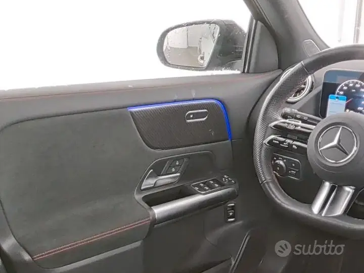 Mercedes-Benz Gla 2024 photo 5