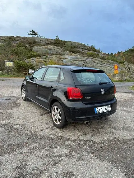 Volkswagen Polo 2010 photo 2
