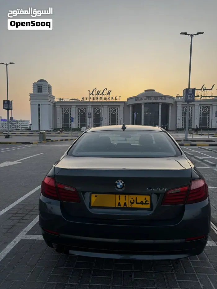 BMW 5 Series 2012 photo 4