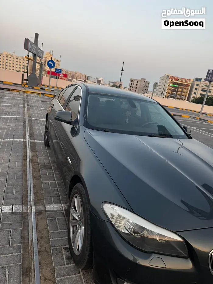BMW 5 Series 2012 photo 2