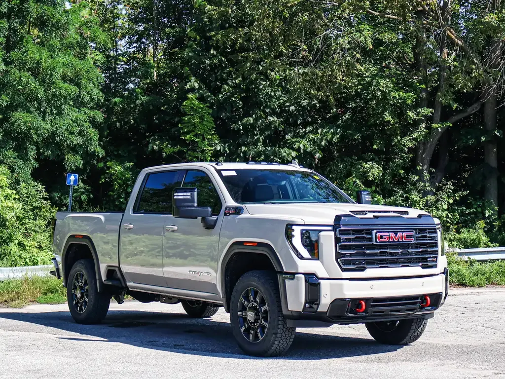 GMC Sierra 2500Hd 2026 photo 3