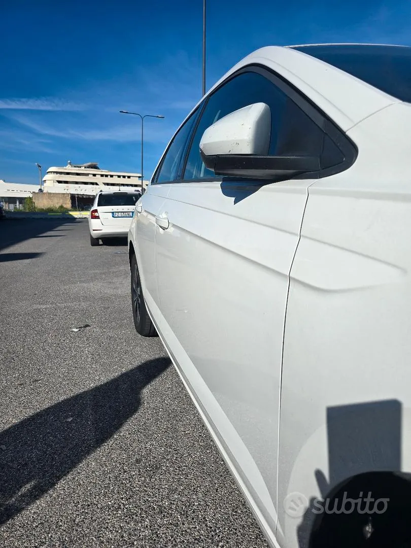 Volkswagen Polo 2021 photo 2